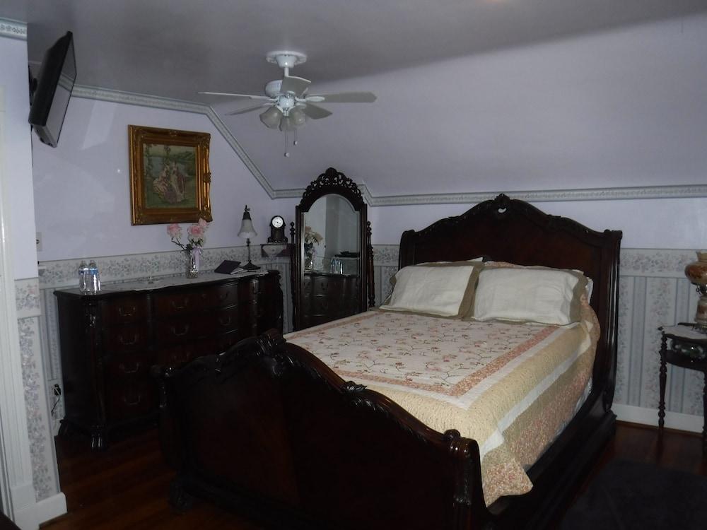 The Silk Pincushion (Adults Only) Bed & Breakfast Golden Ngoại thất bức ảnh
