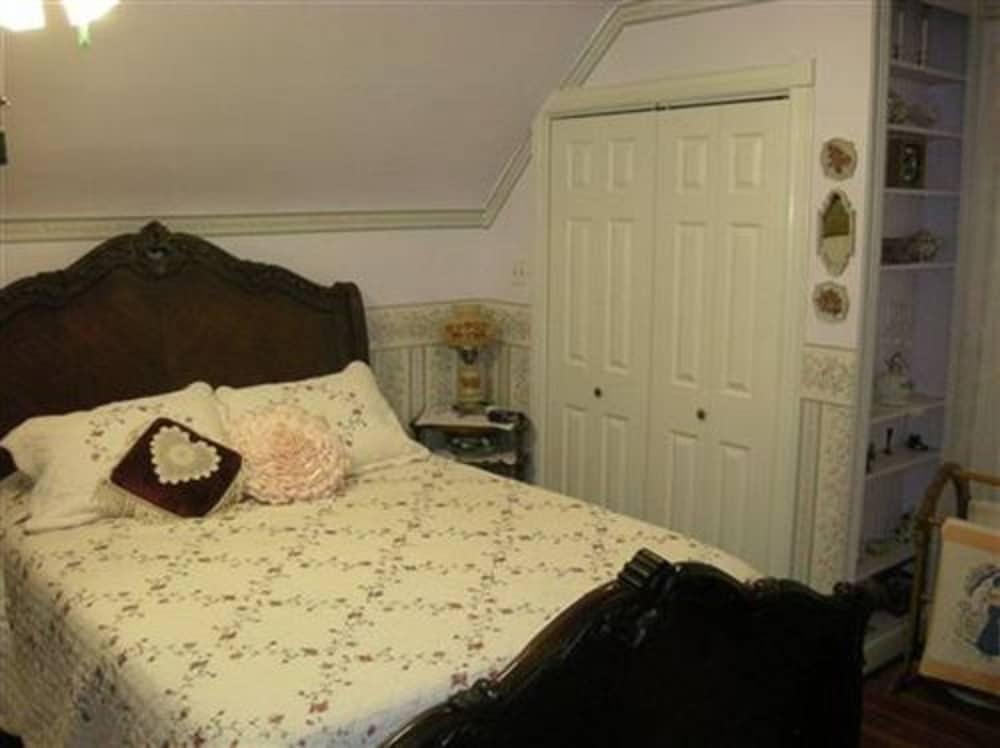 The Silk Pincushion (Adults Only) Bed & Breakfast Golden Ngoại thất bức ảnh